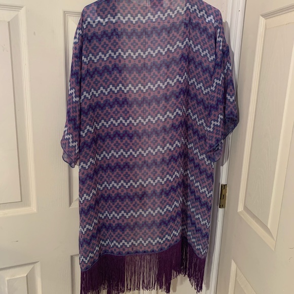 NWOT lularoe overlay cardigan/cover up - Picture 3 of 4